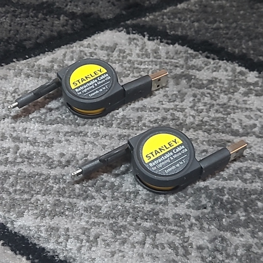 STANLEY RETRACTABLE COMBO CHARGING CABLES FOR LIGHTNING & MICRO-USB PRIC…